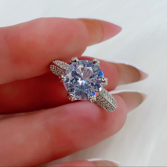 14k white gold ring 4 CT diamond crown pave halo wedding engagement - Picture 3 of 11